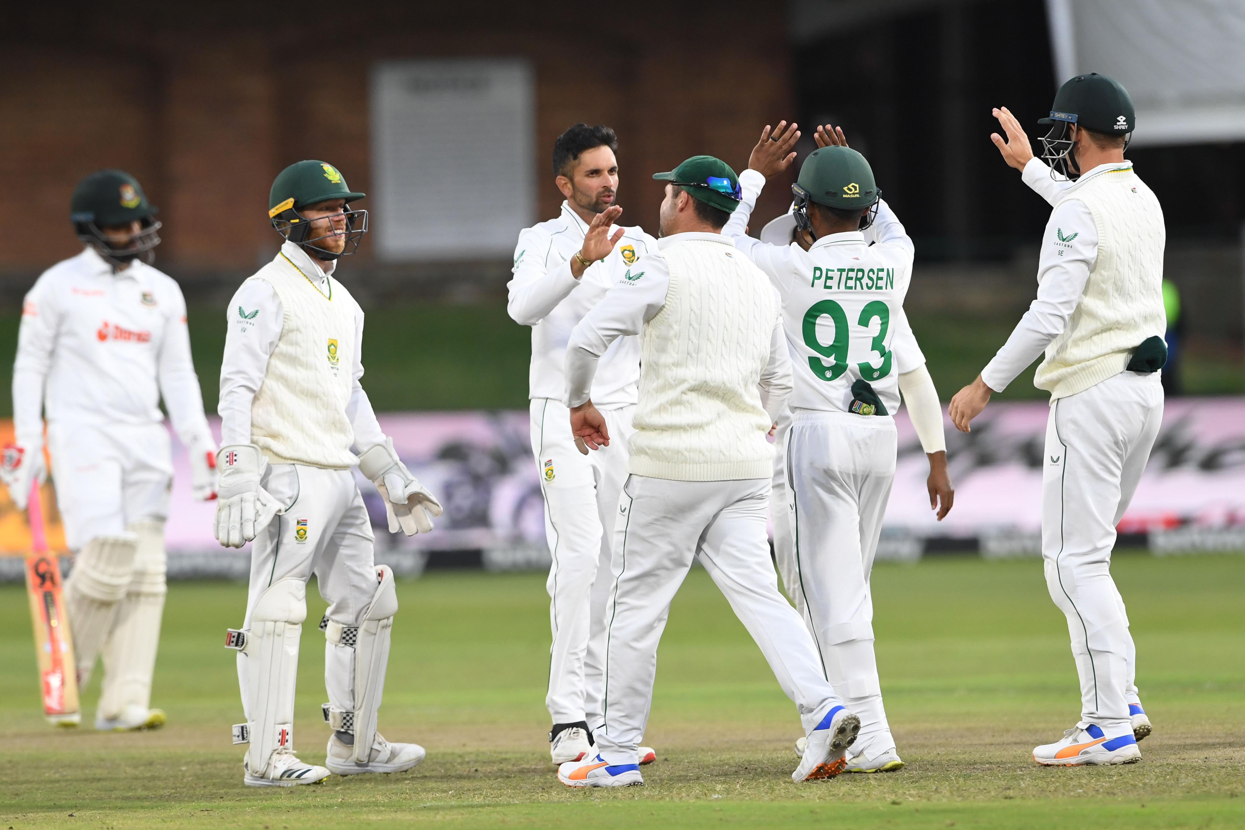 बंगलादेशविरुद्धको टेस्ट शृंखलामा दक्षिण अफ्रिकाको क्लिन स्विप